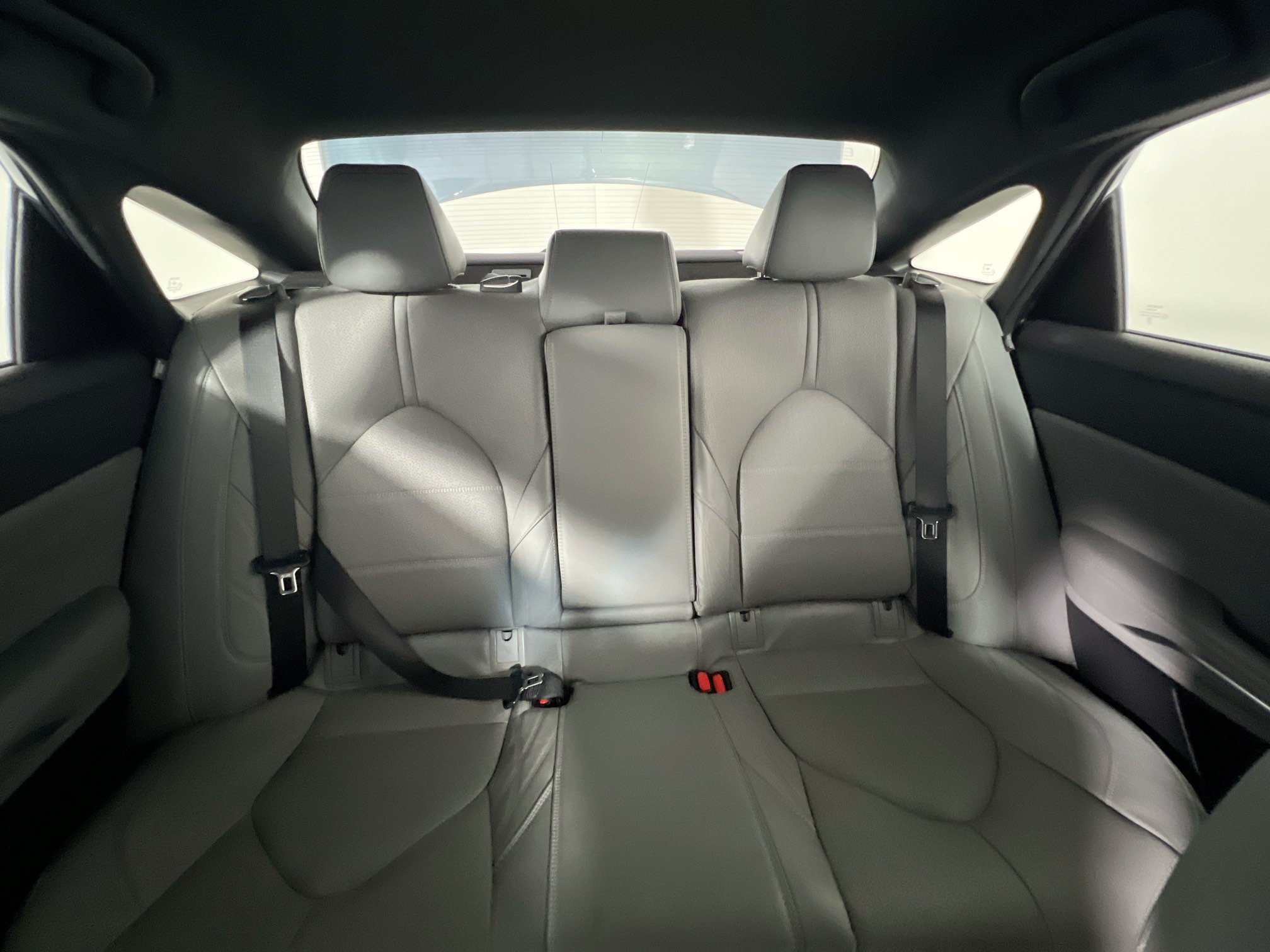 Used 2022 Toyota Avalon Limited w/ Advanced Safety Package FWD image 32