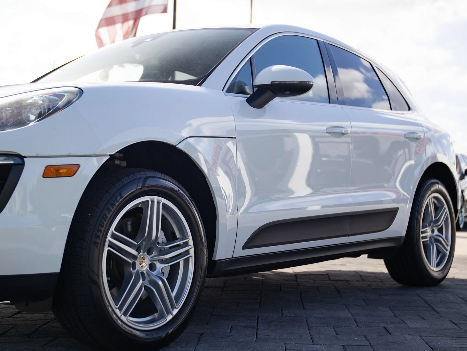 Used 2015 Porsche Macan S w/ Infotainment Package AWD/4WD image 7