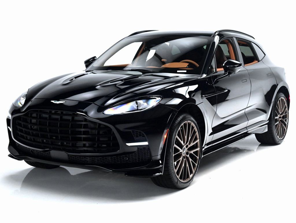 New 2026 Aston Martin DBX 707 image 1