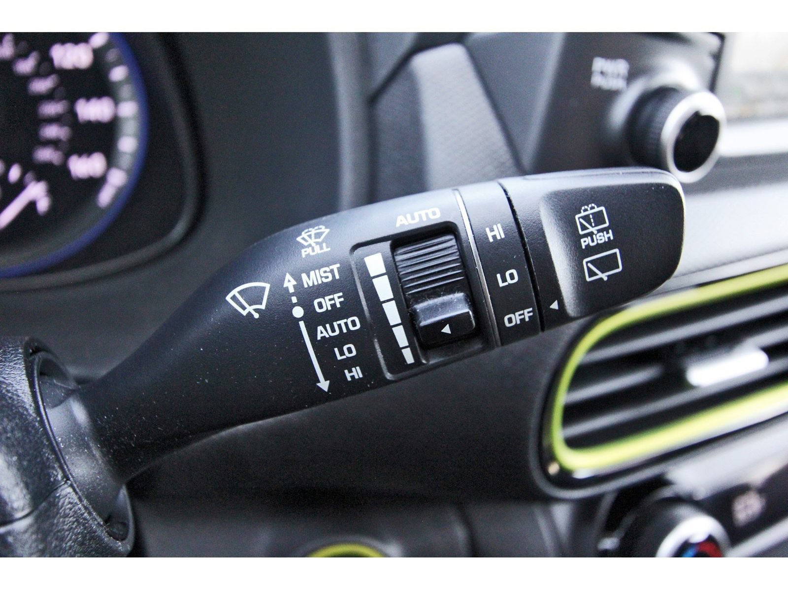 Used 2018 Hyundai Kona Ultimate FWD image 19