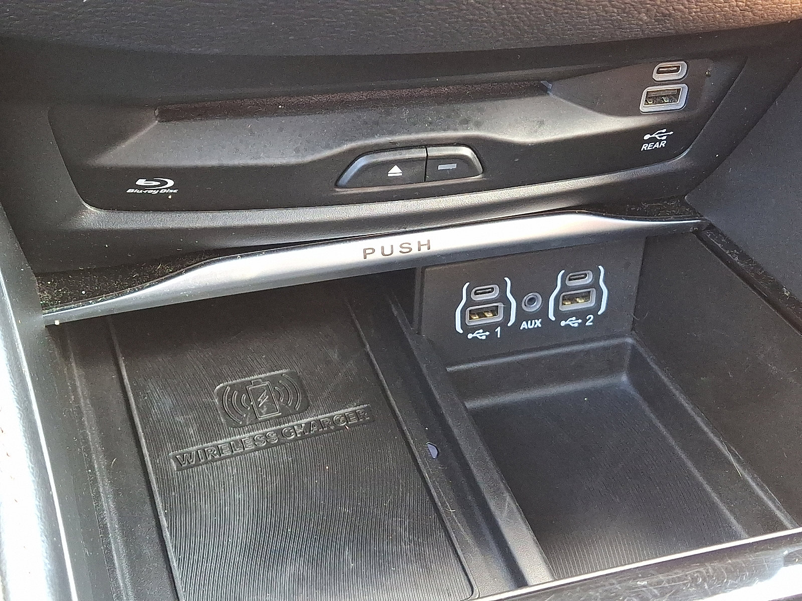 Certified 2024 Chrysler Pacifica Pinnacle image 26