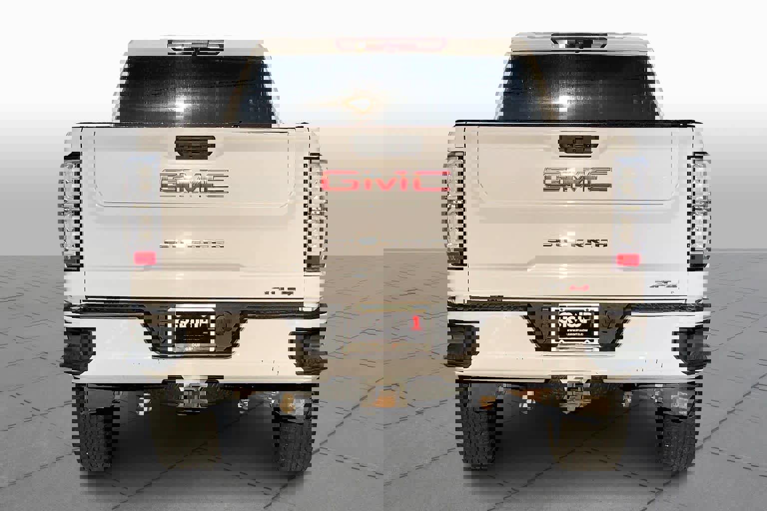 Used 2023 GMC Sierra 2500 AT4 w/ Gooseneck/5TH Wheel Package image 4