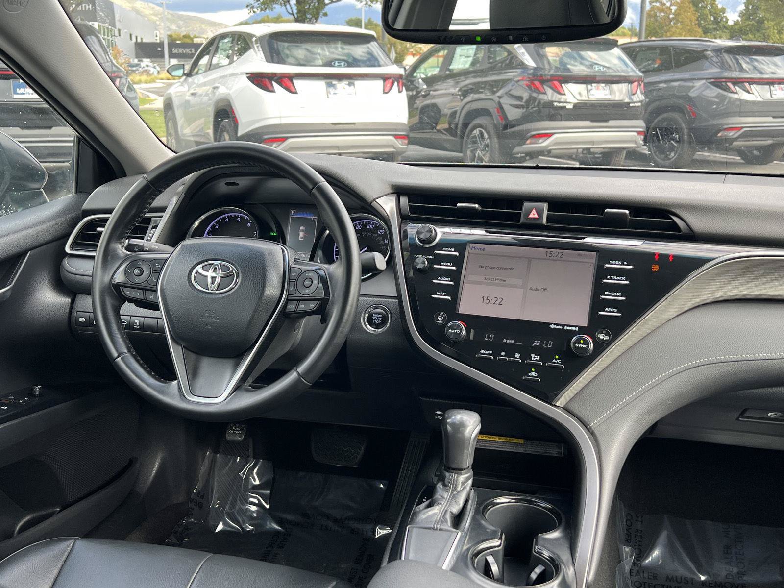 Used 2019 Toyota Camry SE w/ Audio Package FWD image 2