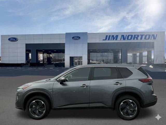 Used 2024 Nissan Rogue SV AWD/4WD image 8