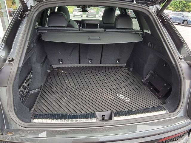 Used 2025 Audi SQ5 Premium Plus AWD/4WD image 9
