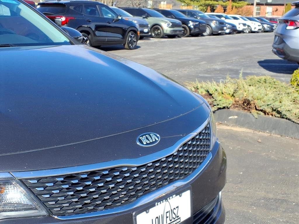 Used 2017 Kia Optima EX image 29