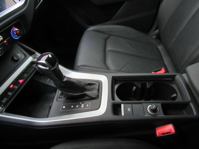 Used 2022 Audi Q3 2.0T Premium Plus w/ Premium Plus Package AWD/4WD image 43