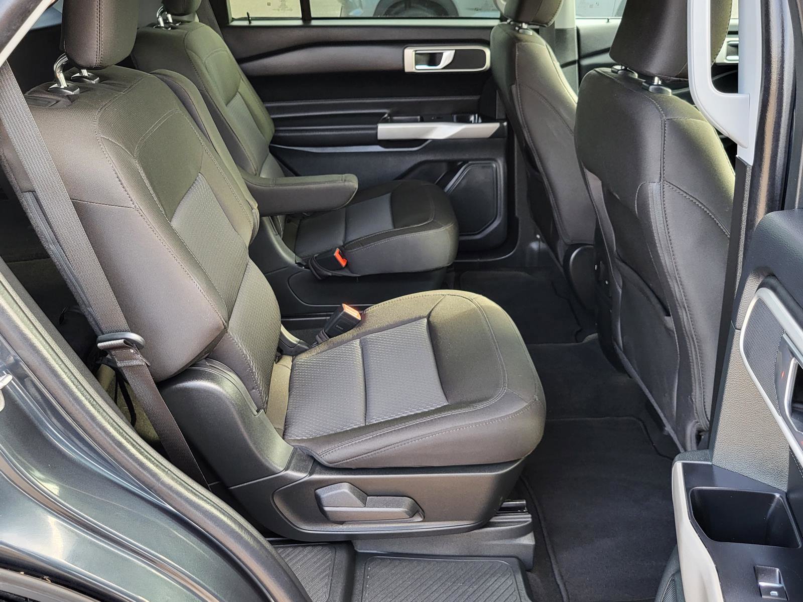 Used 2023 Ford Explorer XLT image 11