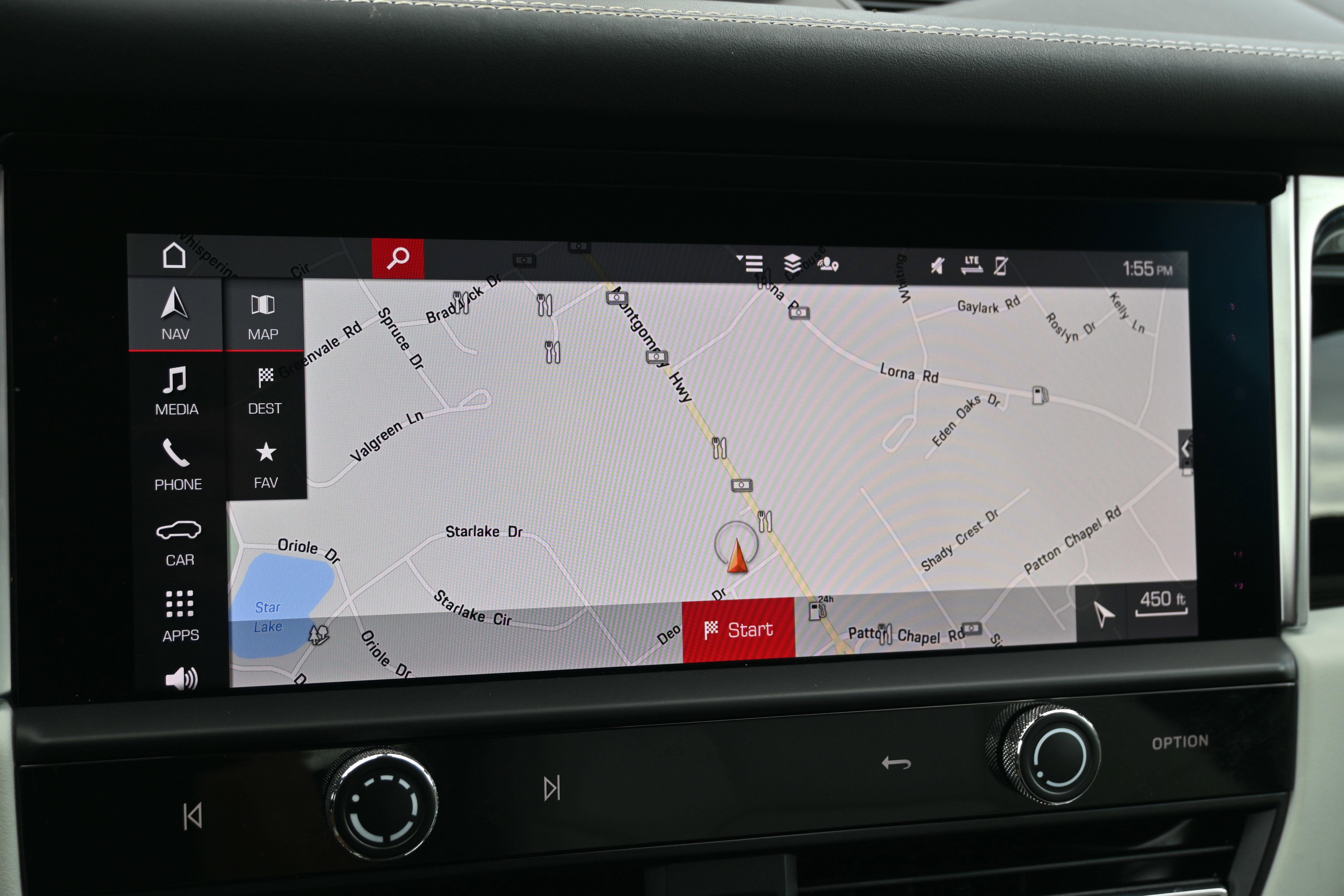 Used 2024 Porsche Macan w/ Premium Plus Package image 32