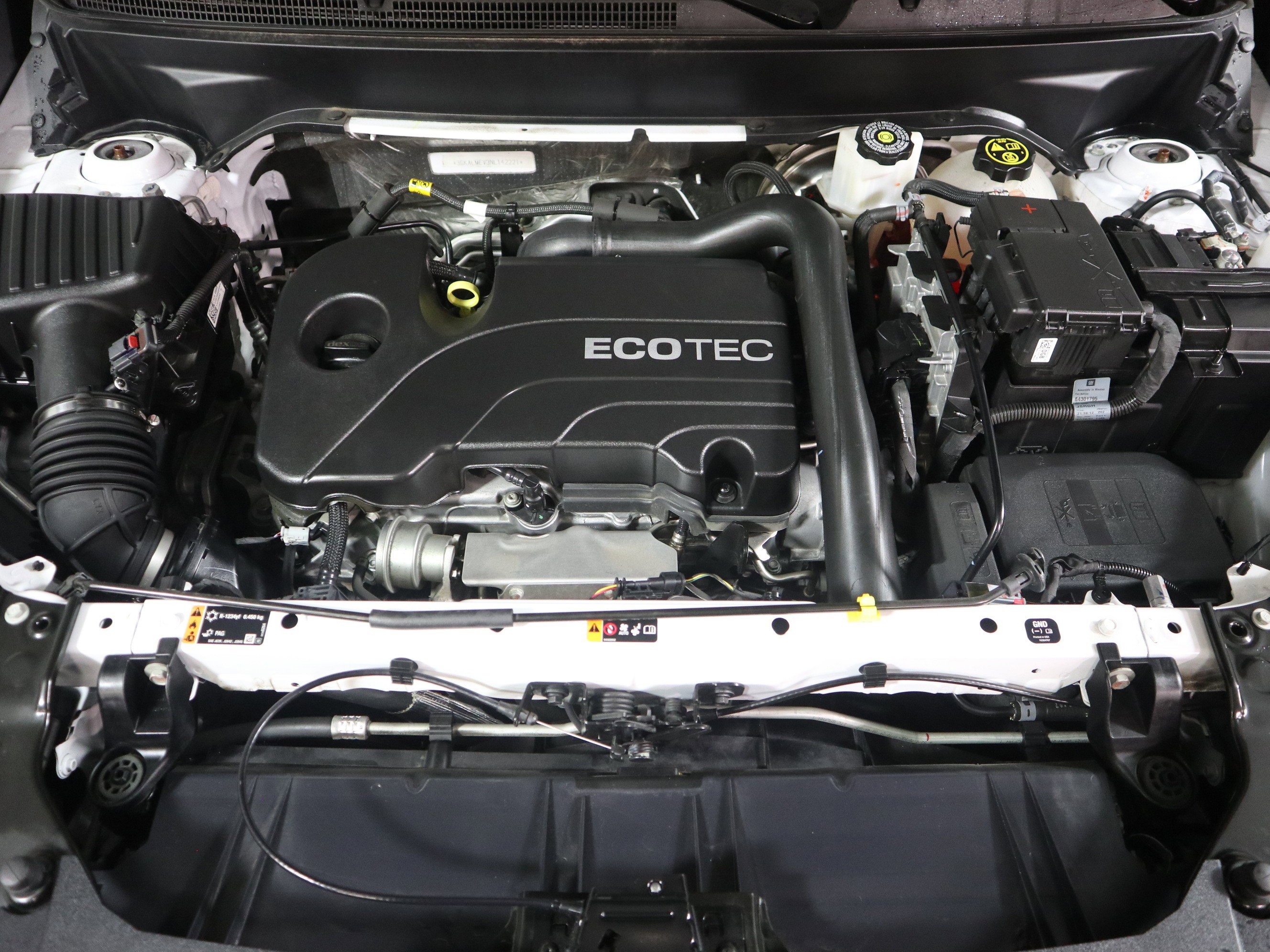 Used 2022 GMC Terrain SLE image 14