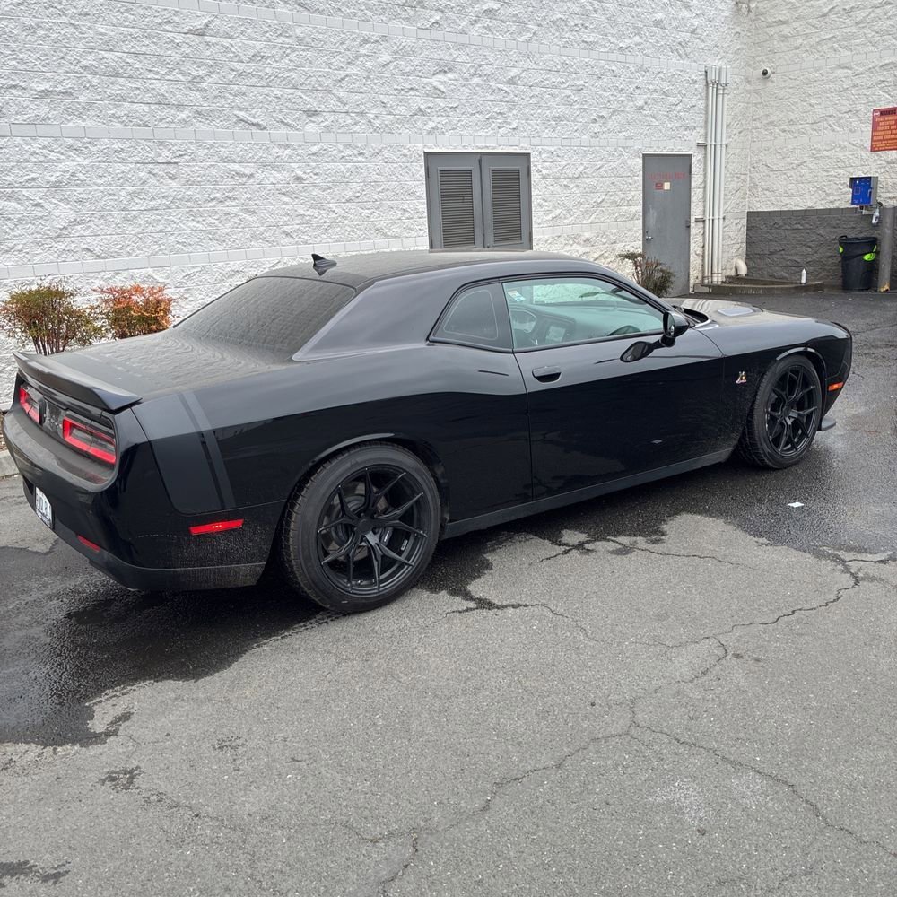 Used 2018 Dodge Challenger R/T Scat Pack image 5