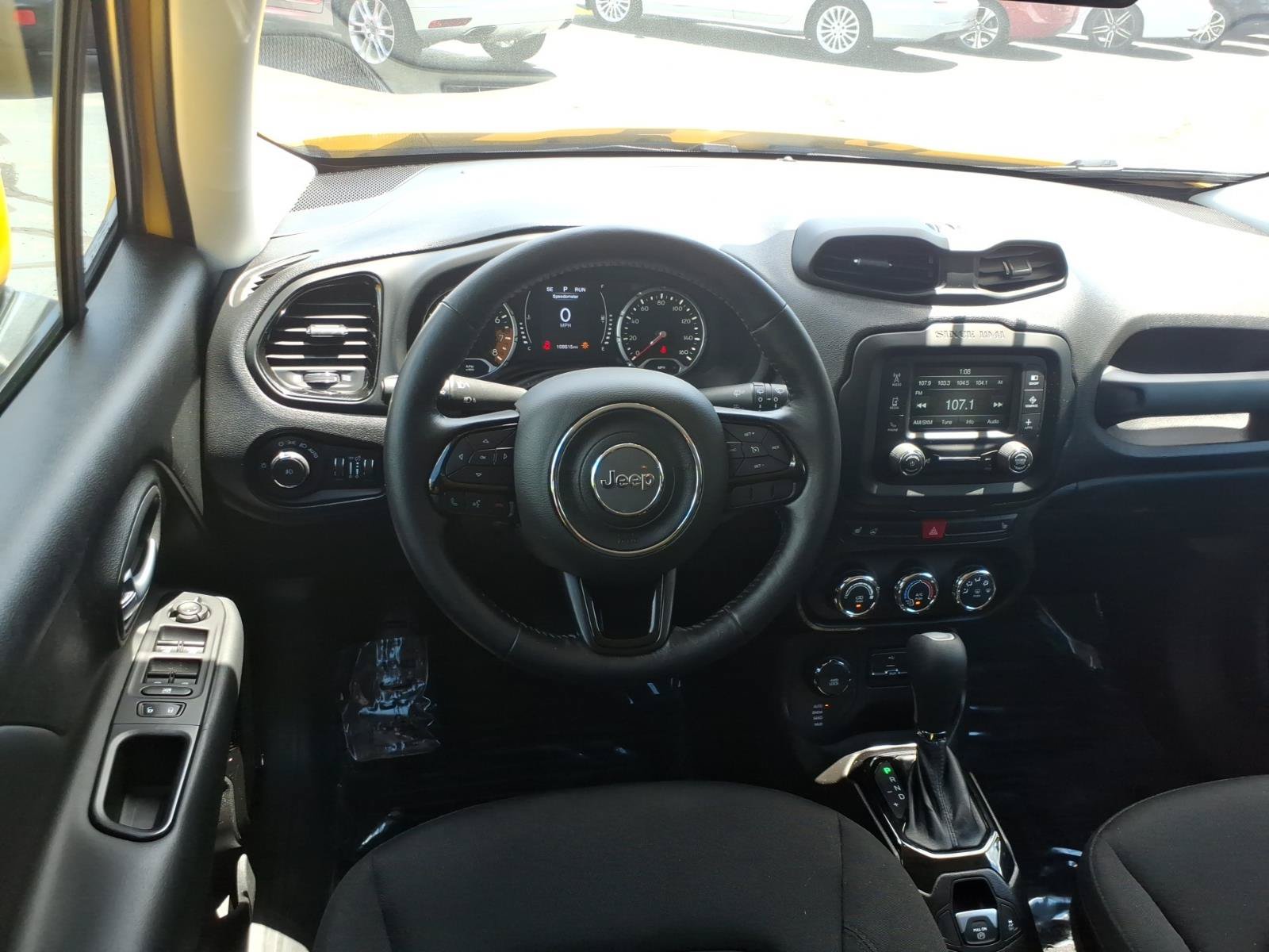 Used 2017 Jeep Renegade Altitude AWD/4WD image 14