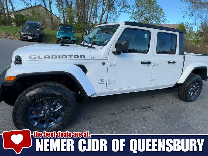 New 2026 Jeep Gladiator Sport AWD/4WD image 4