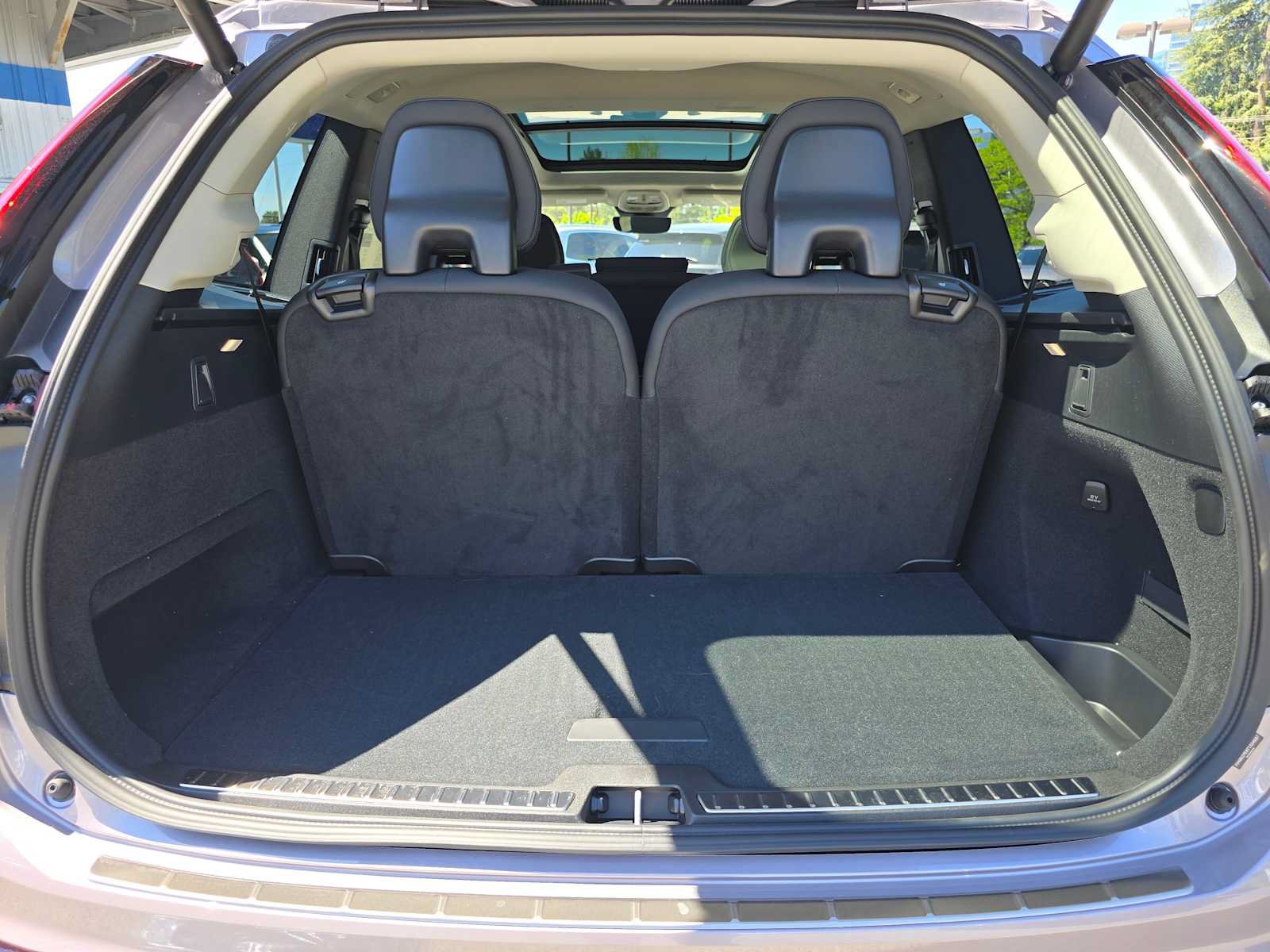 New 2026 Volvo XC90 B6 Plus w/ Protection Package AWD/4WD image 14