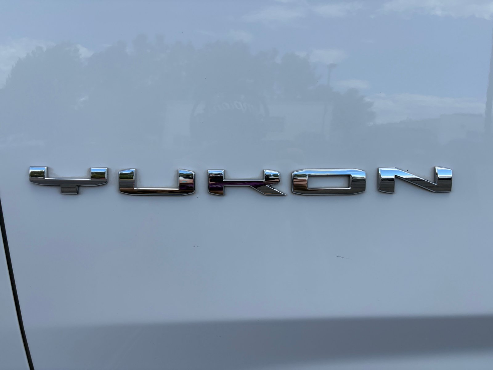 Used 2025 GMC Yukon Elevation AWD/4WD image 24