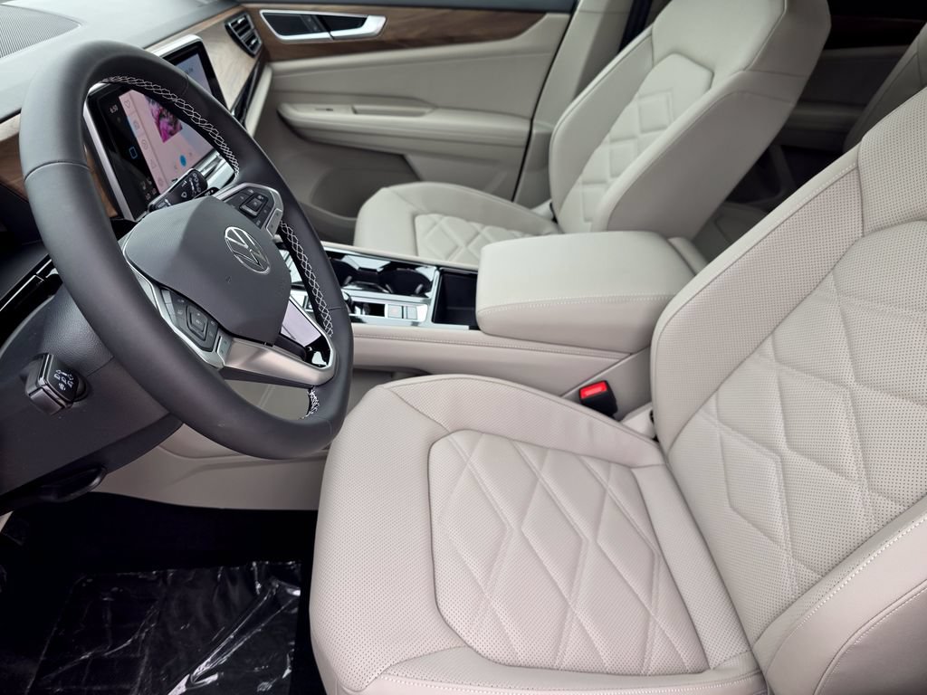 New 2026 Volkswagen Atlas SE FWD image 11