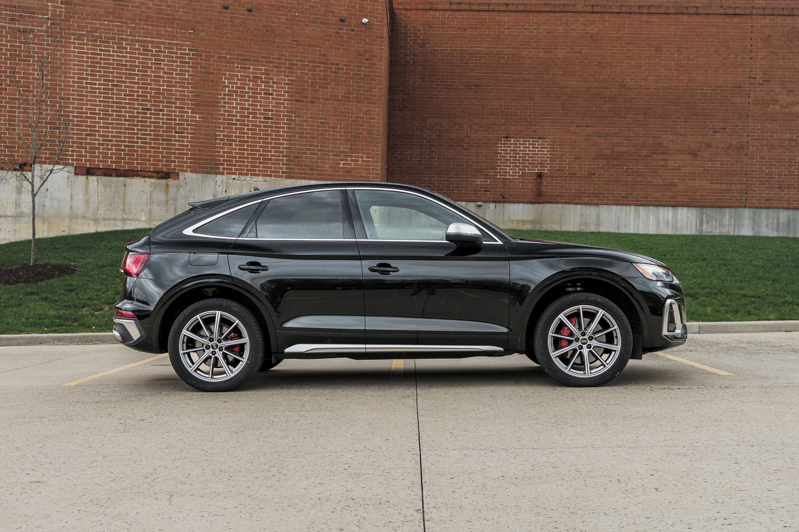 Certified 2025 Audi SQ5 Premium Plus w/ Premium Plus Package AWD/4WD image 3