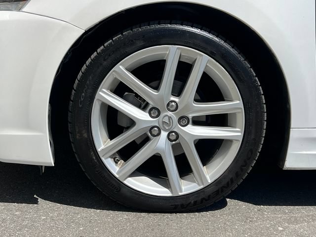 Used 2016 Lexus CT 200h w/ Navigation Package FWD image 11