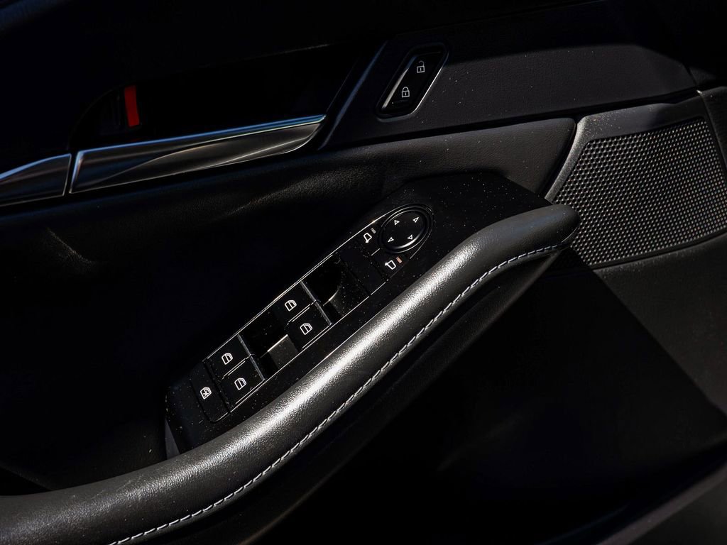 Used 2023 MAZDA CX-30 AWD 2.5 S w/ Preferred Package image 12