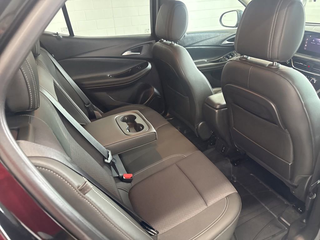 Used 2025 Buick Encore GX Preferred w/ Comfort Package AWD/4WD image 10