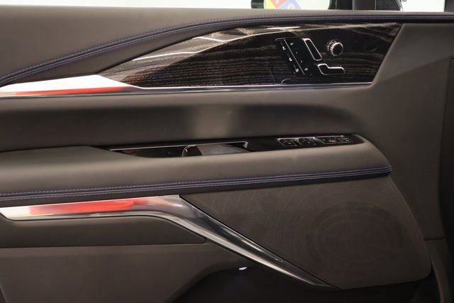 New 2026 Cadillac Escalade IQL Luxury image 6