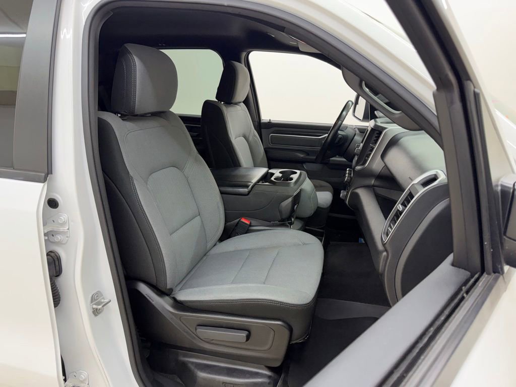 Used 2022 RAM 1500 Big Horn AWD/4WD image 9