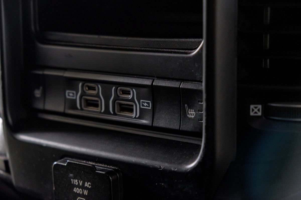 Used 2022 RAM 2500 Limited w/ Night Edition AWD/4WD image 32