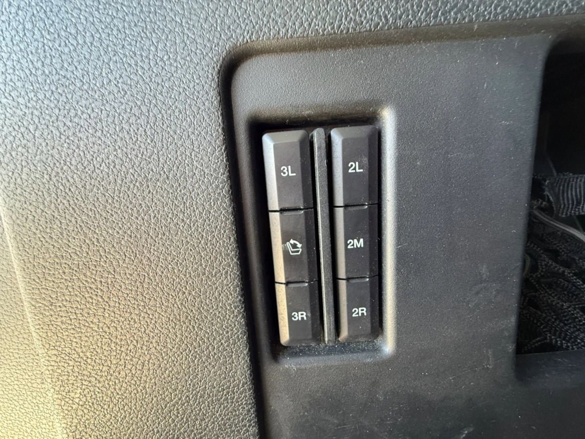 Used 2020 Ford Expedition Max Limited AWD/4WD image 33