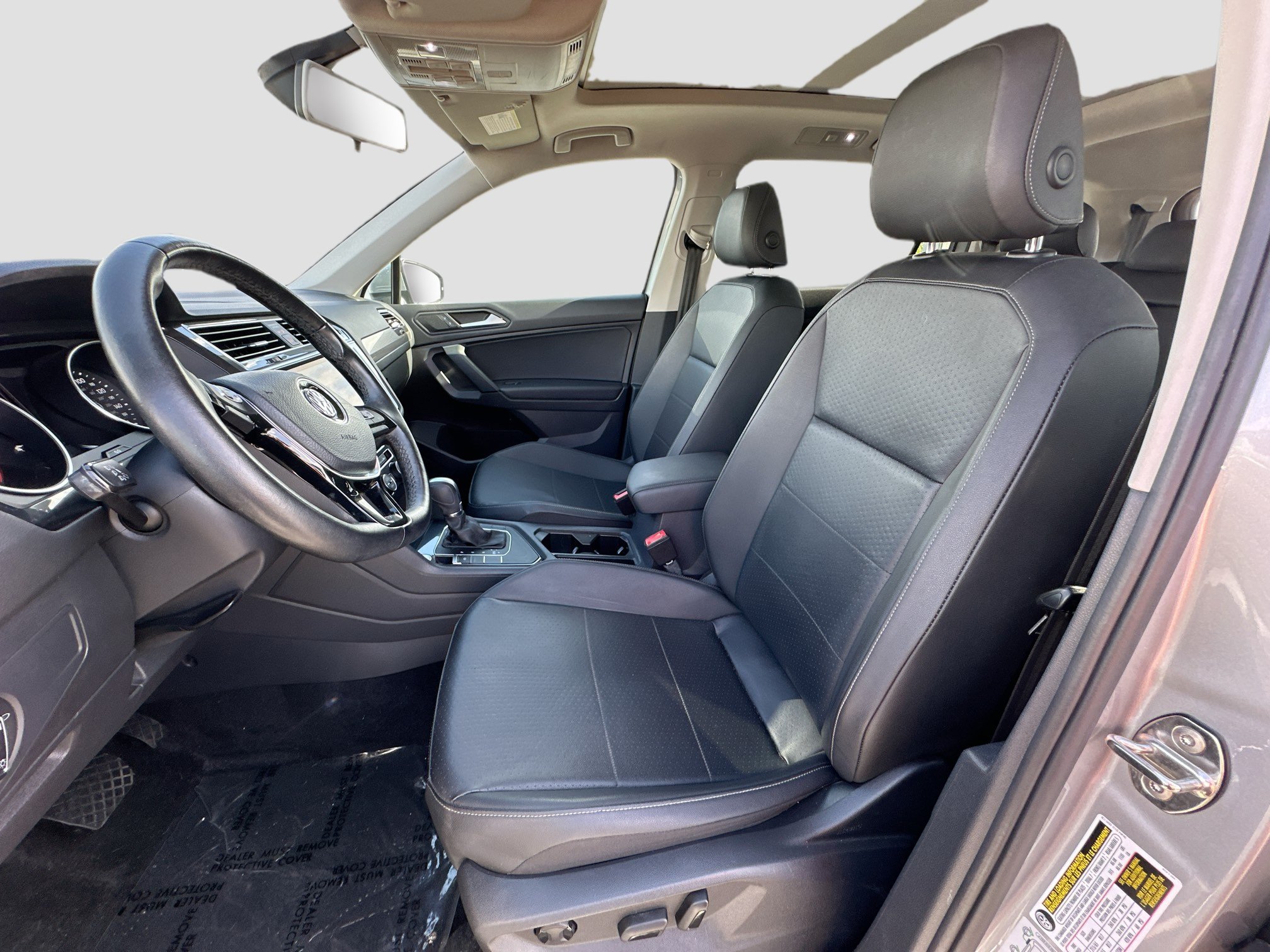 Used 2019 Volkswagen Tiguan SE w/ Panoramic Sunroof Package FWD image 20