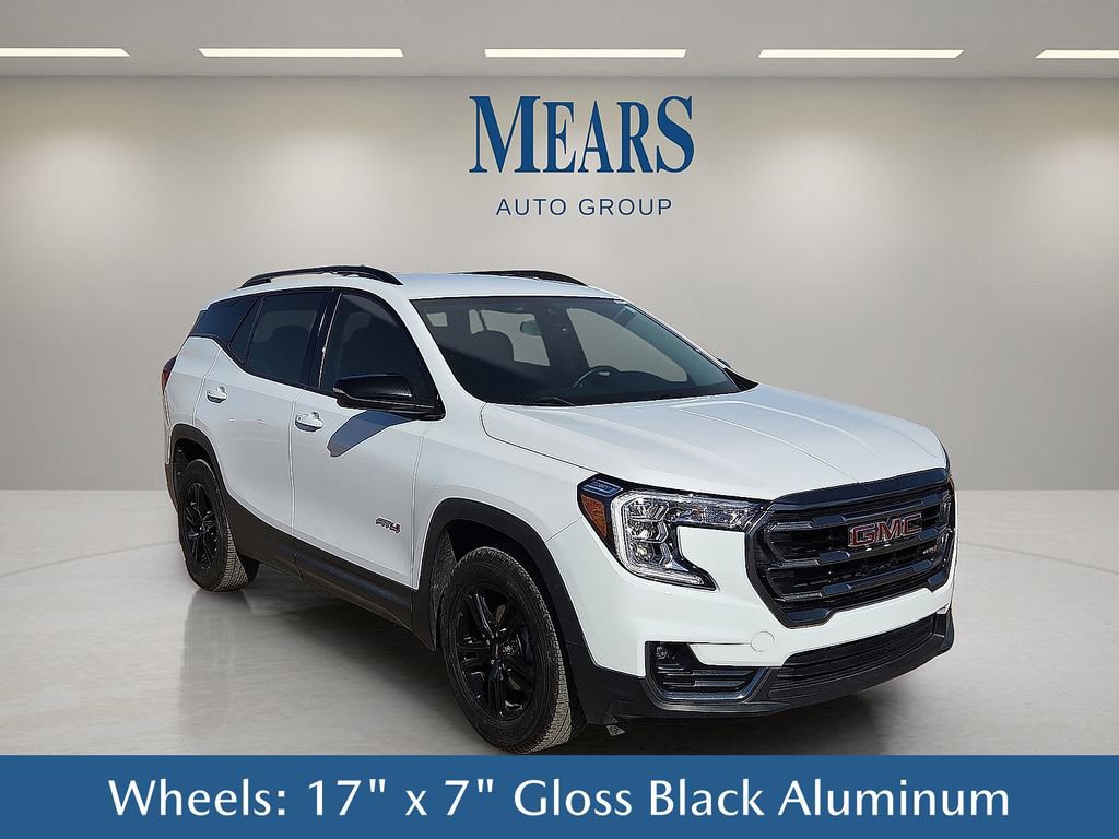 Used 2023 GMC Terrain AT4 image 8