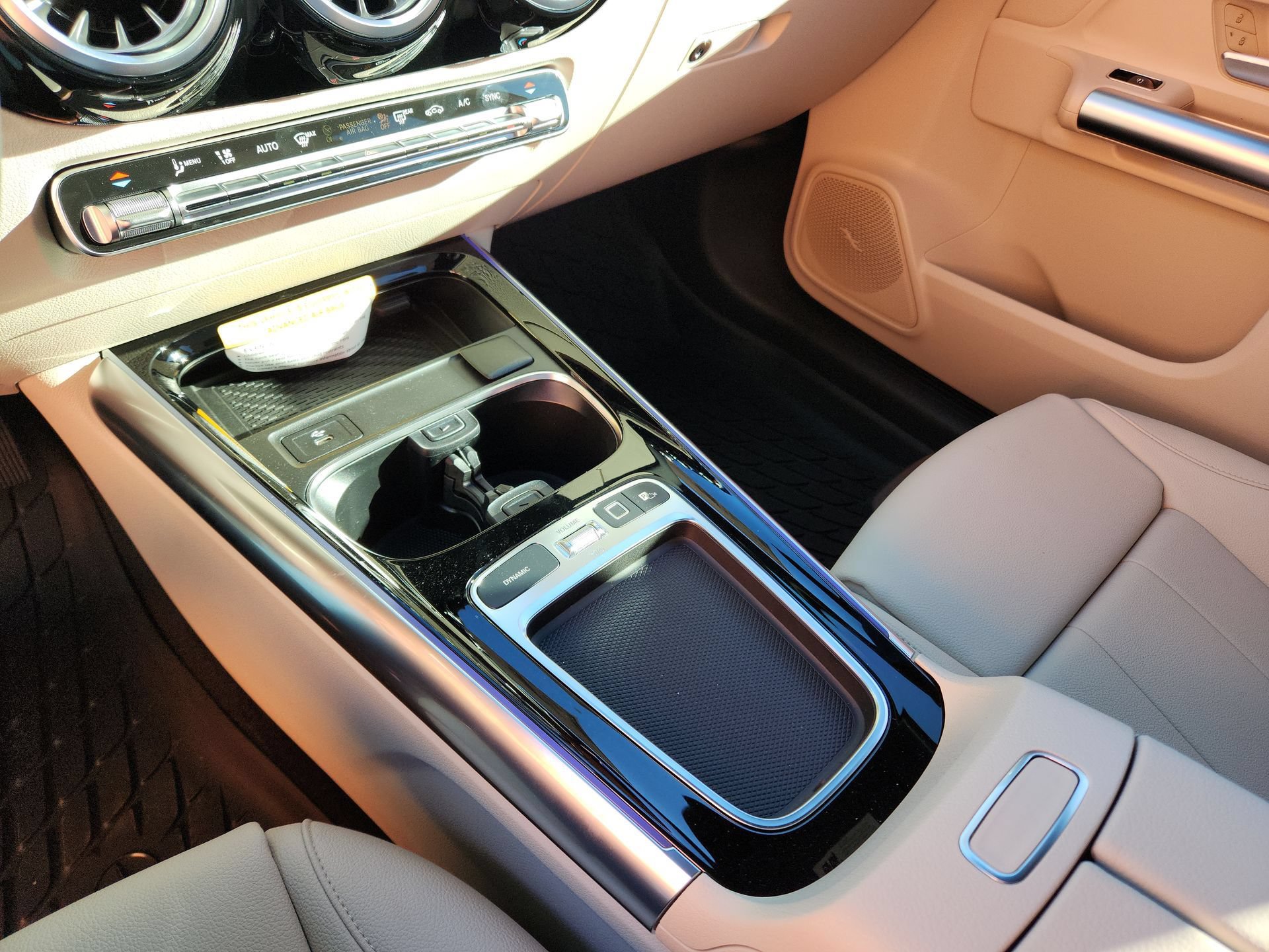 New 2025 Mercedes-Benz GLA 250 4MATIC image 22