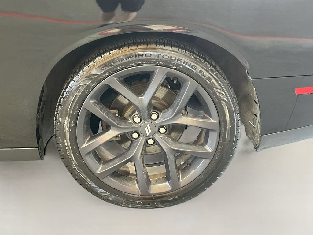Used 2020 Dodge Challenger R/T w/ Blacktop Package RWD image 31