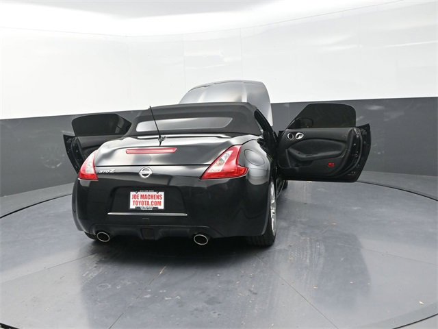 Used 2010 Nissan 370Z Touring image 36