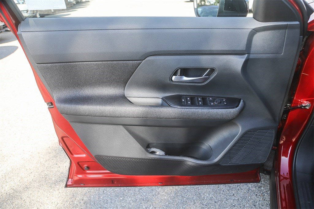 New 2026 Nissan Kicks SV w/ Charging Package image 21