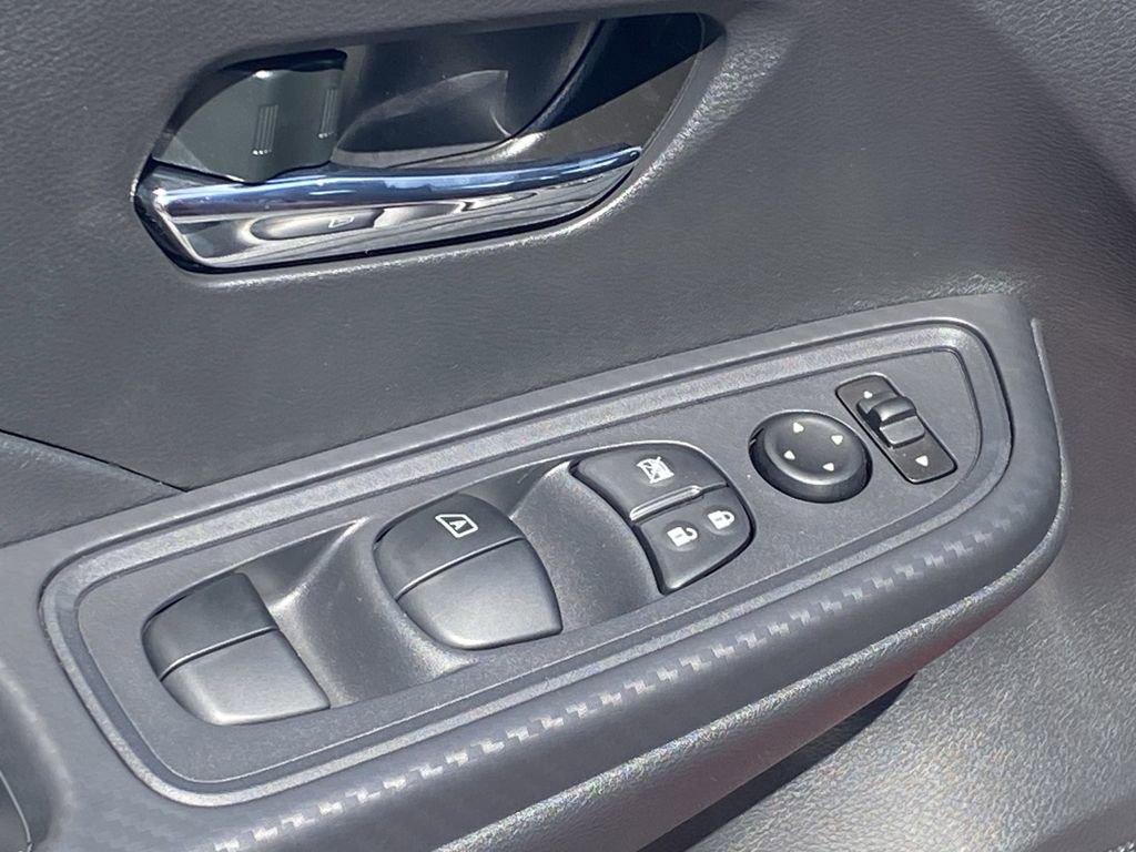 New 2025 Nissan Versa SV w/ Trunk Package image 15