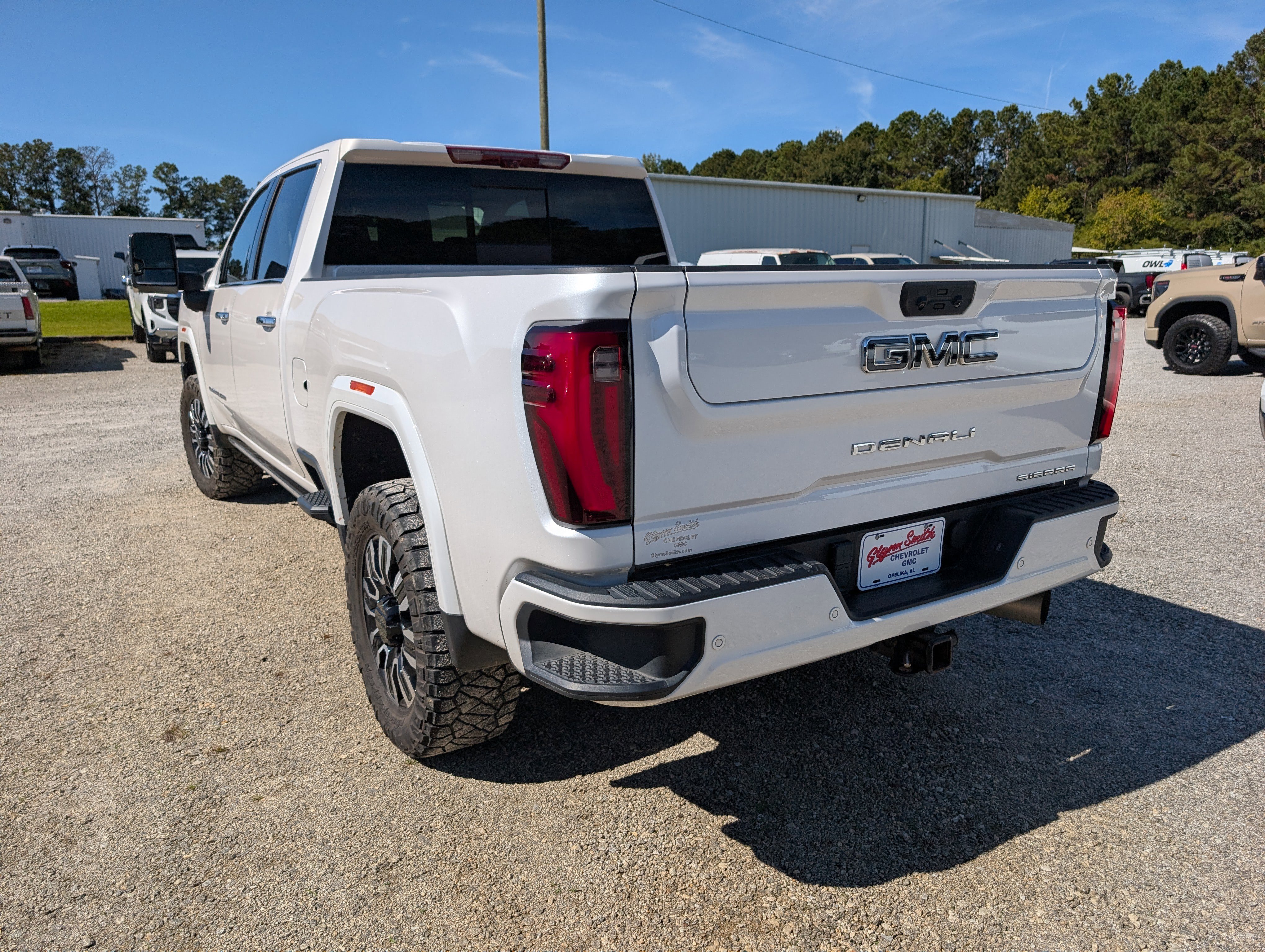 Used 2024 GMC Sierra 2500 Denali Ultimate image 4