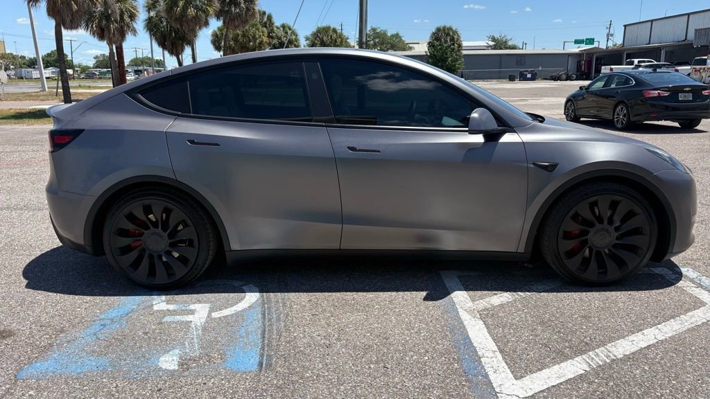 Used 2023 Tesla Model Y Performance AWD/4WD image 2