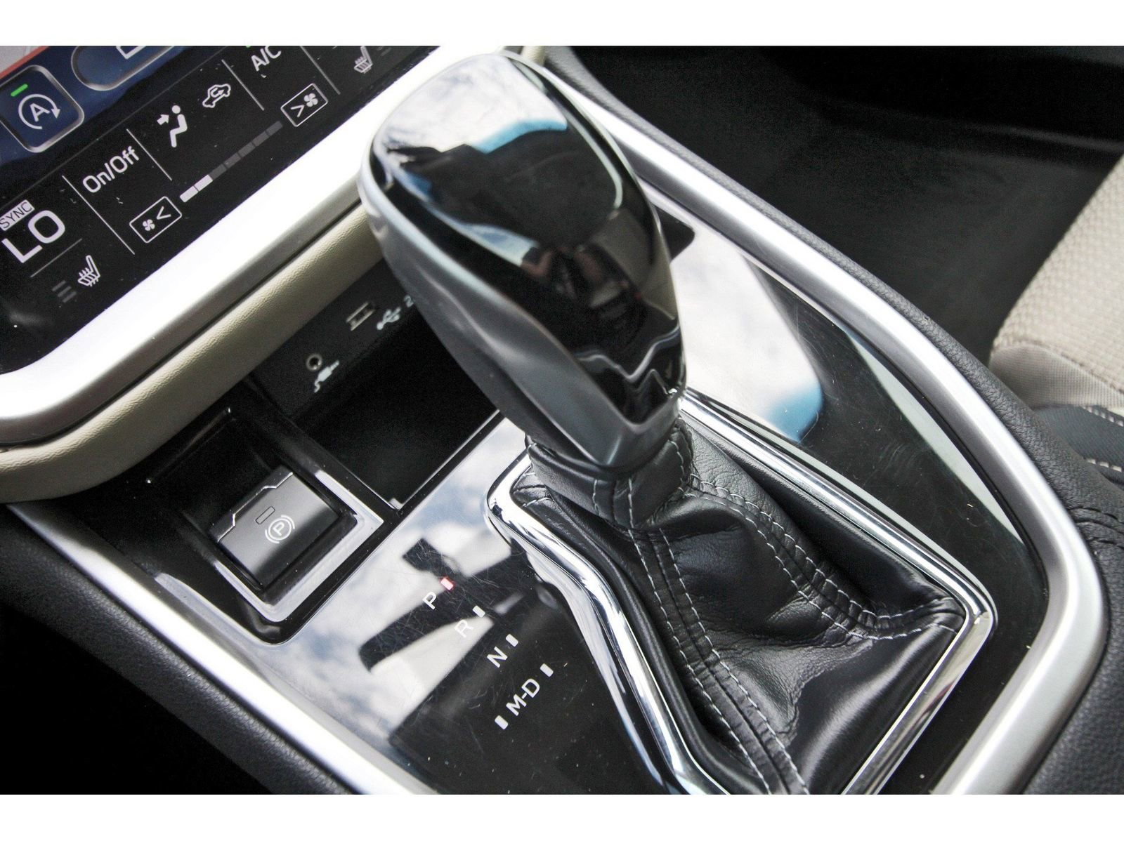 Used 2021 Subaru Outback Premium AWD/4WD image 27