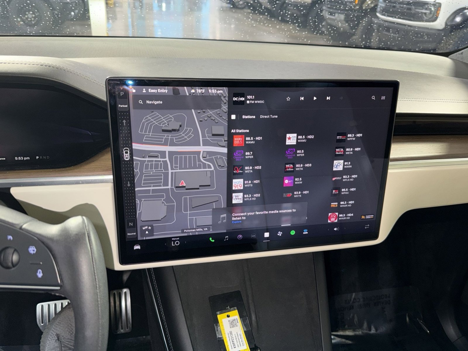 Used 2023 Tesla Model X image 37