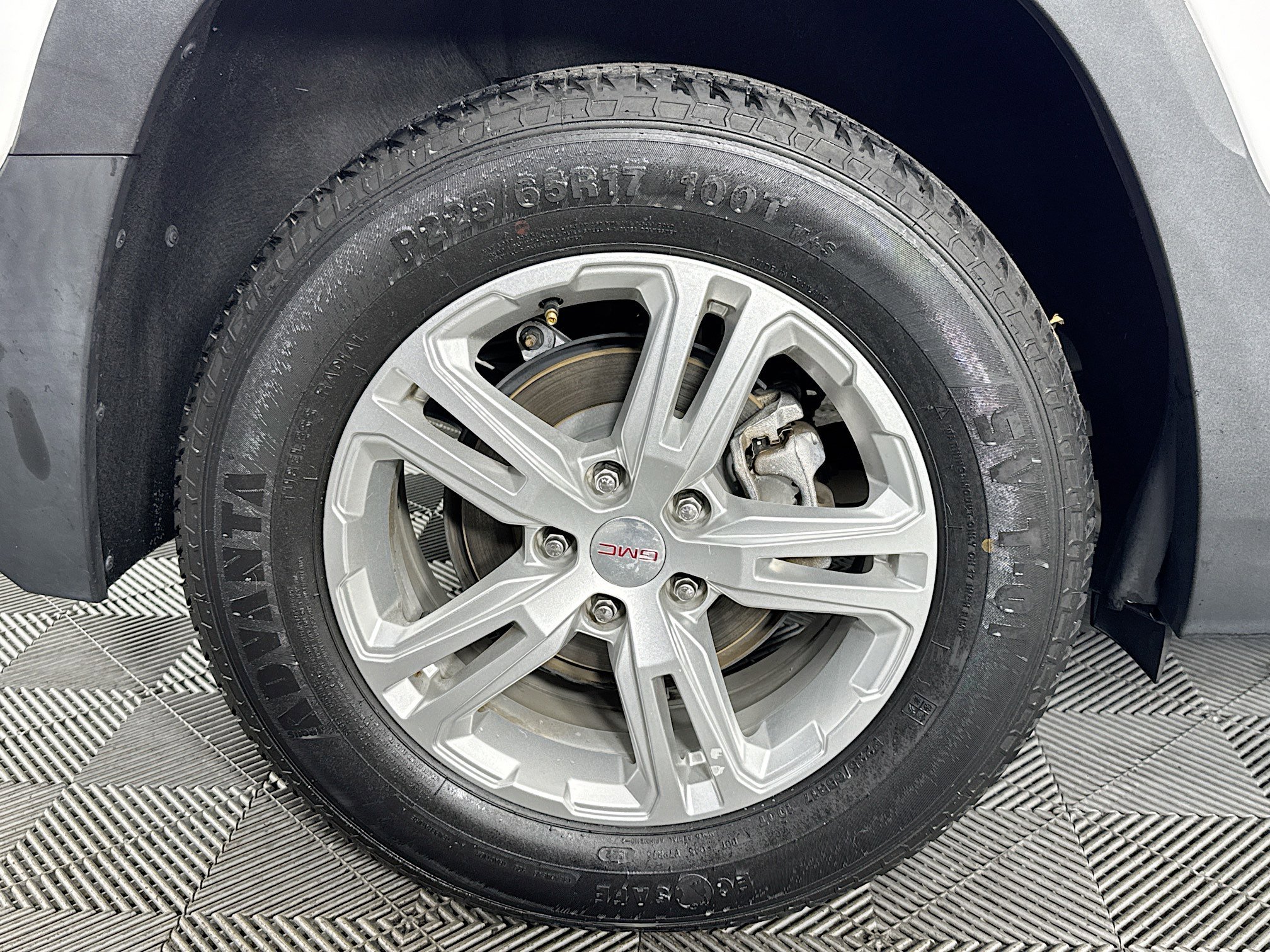 Used 2019 GMC Terrain SLE image 31