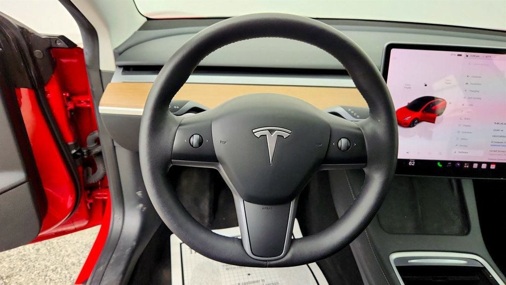 Used 2023 Tesla Model 3 Standard Range RWD image 13