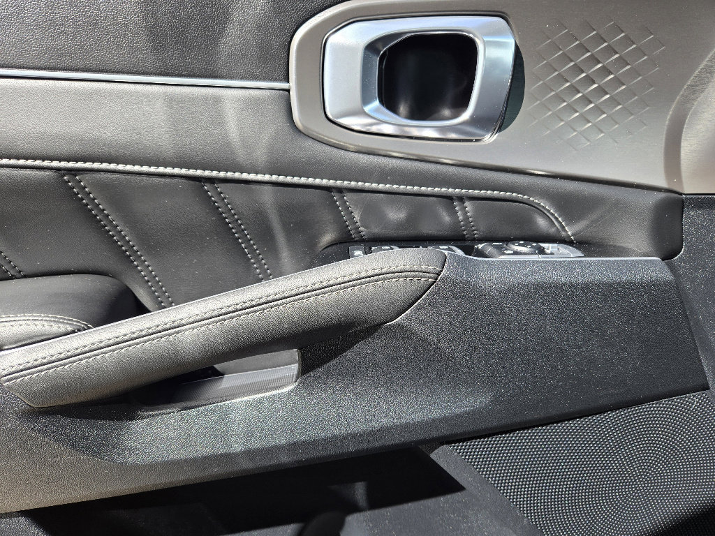 Certified 2023 Kia Sorento SX image 25