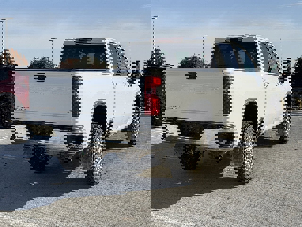 Used 2024 Chevrolet Silverado 2500 LT image 4