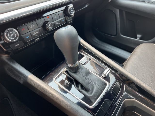 Used 2024 Jeep Compass Limited image 33