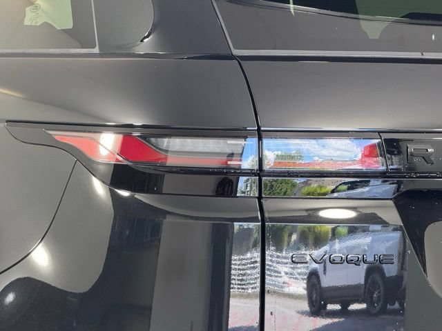 Certified 2026 Land Rover Range Rover Evoque Dynamic SE AWD/4WD image 15