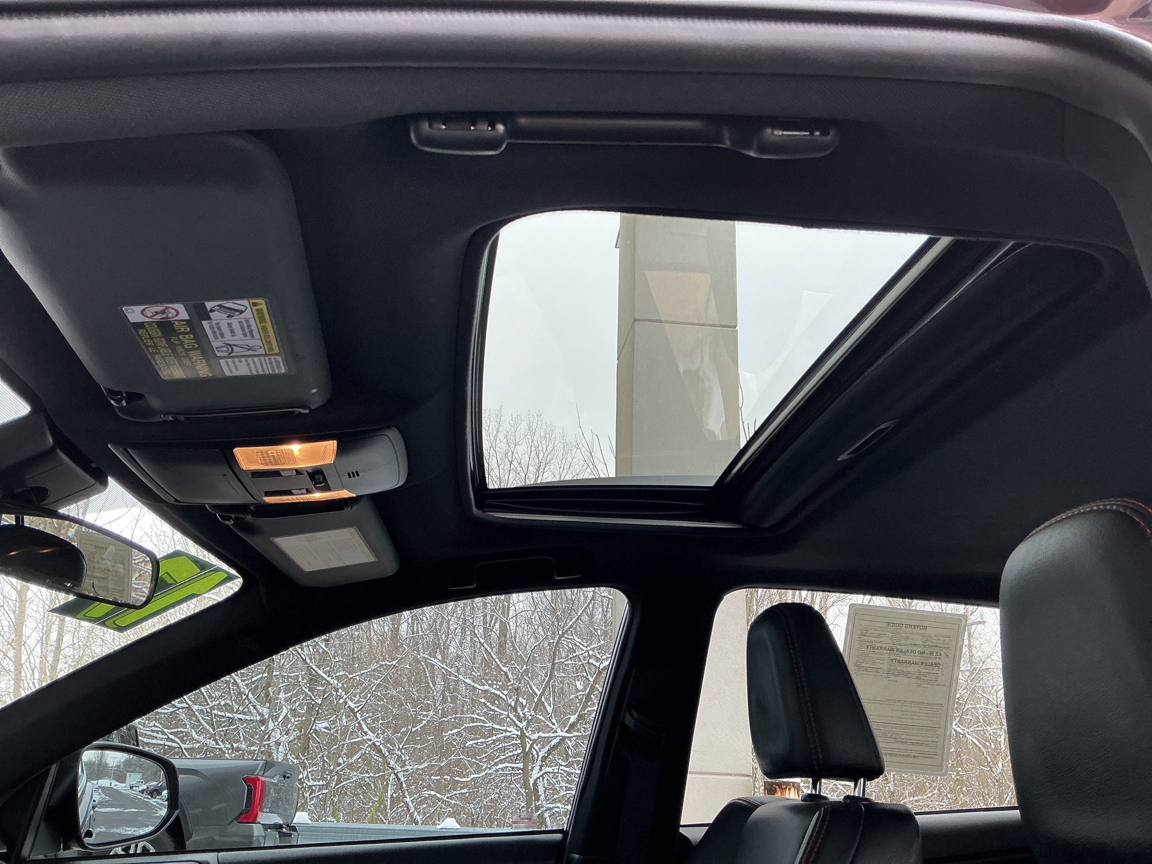 Used 2017 Toyota RAV4 SE image 17