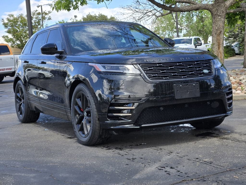 Used 2024 Land Rover Range Rover Velar Dynamic SE AWD/4WD image 2