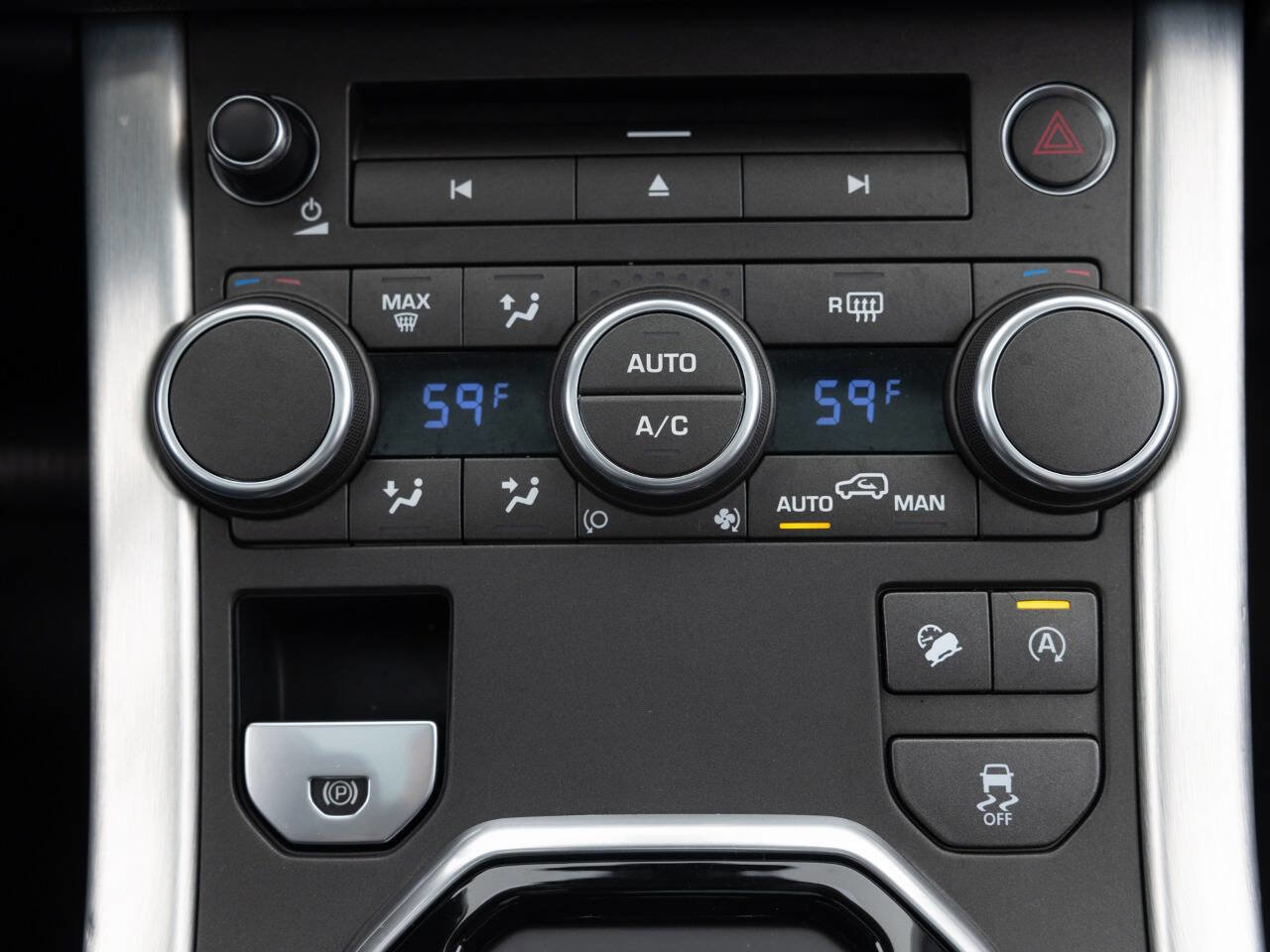 Used 2017 Land Rover Range Rover Evoque SE image 33