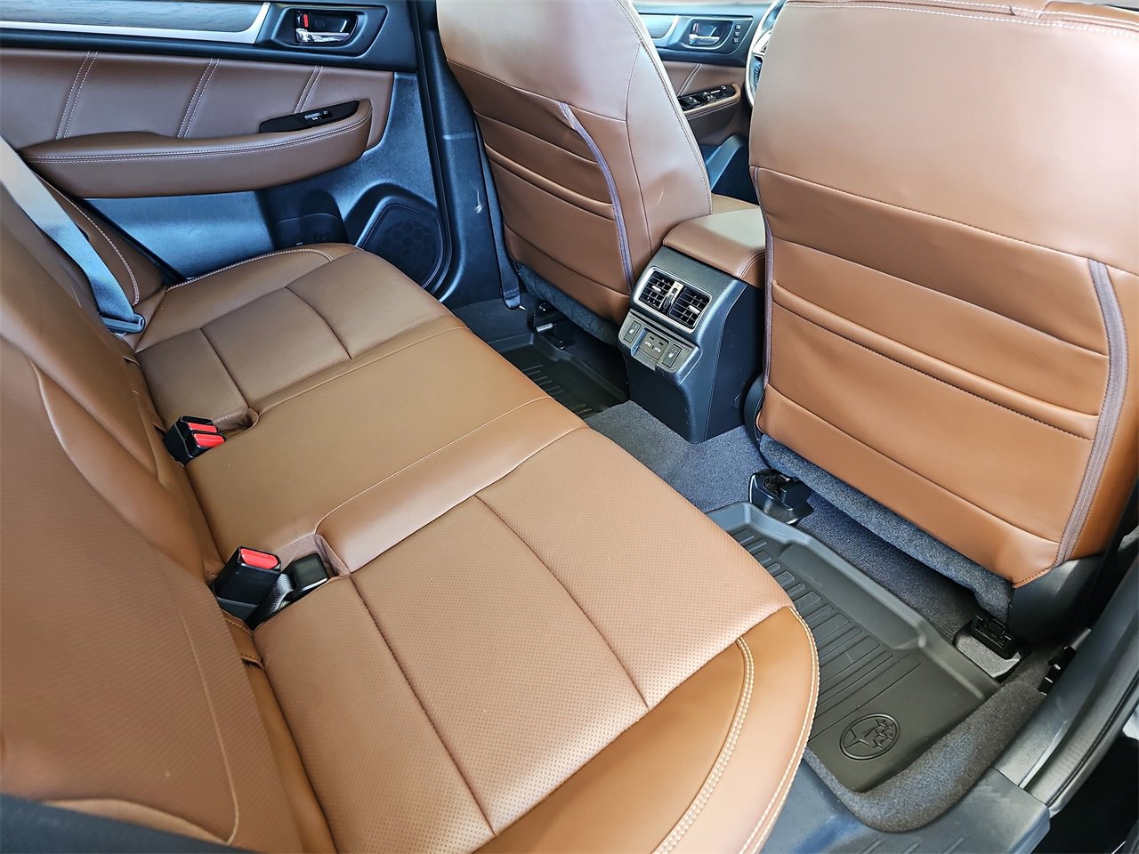 Used 2019 Subaru Outback 3.6R Touring w/ Popular Package #3A image 11