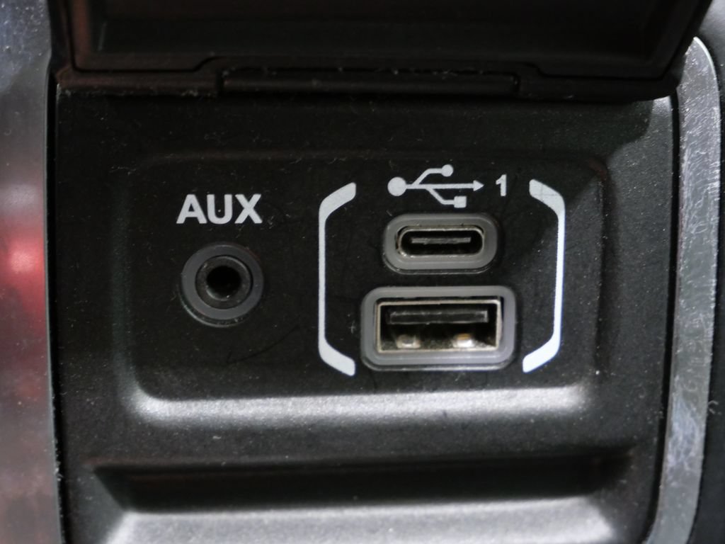 Used 2022 Jeep Wrangler Unlimited Sport AWD/4WD image 23